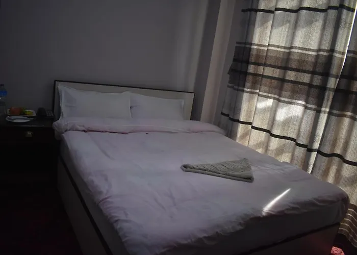 Cozy Hotel *